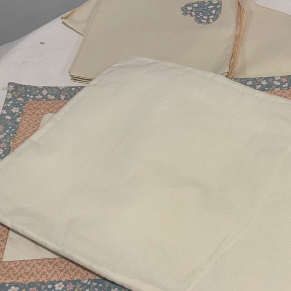 Vintage Cottagecore Quilted Placemats & Napkins – Set of 8 - Picture 10 of 11